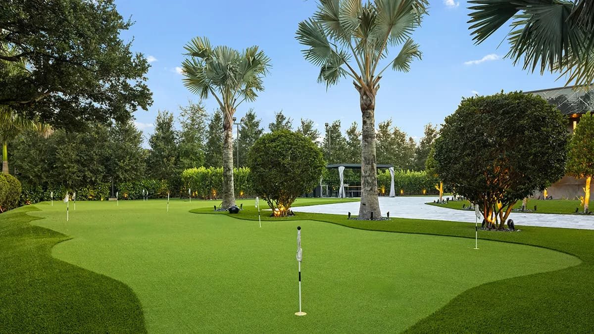 De golfbaan bij de villa in Florida
