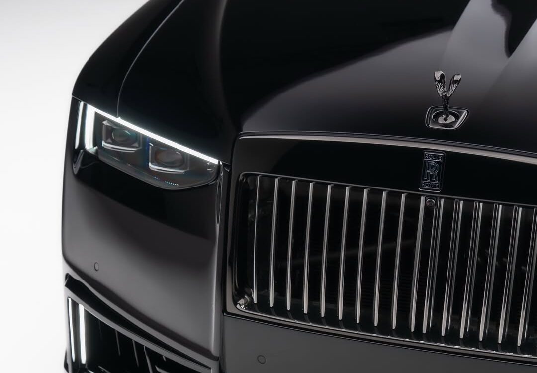 De zijkant van de SPOFEC Rolls-Royce Ghost