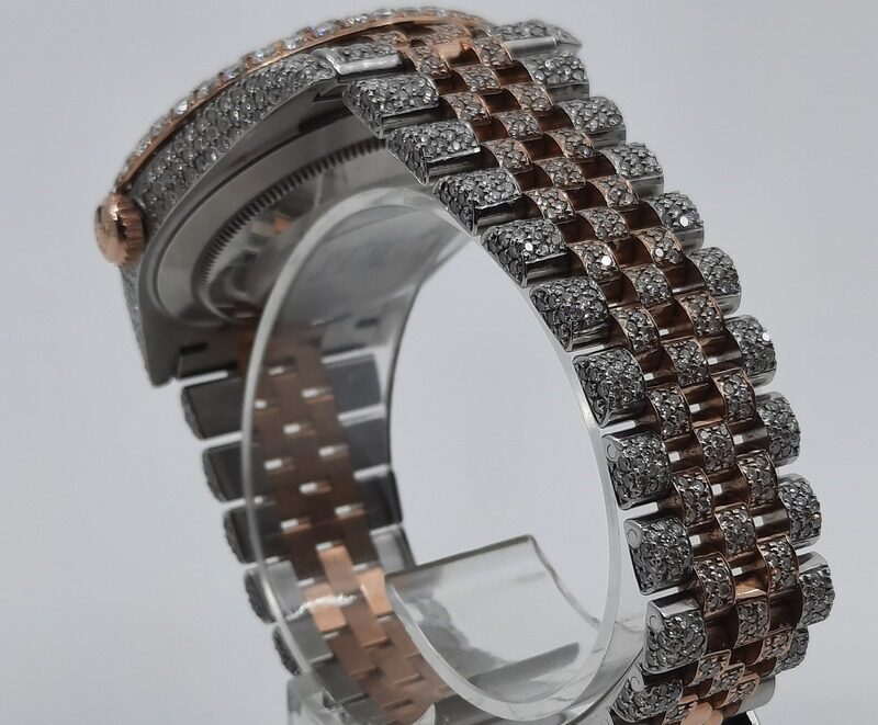 Een detailshot van de diamanten Rolex Datejust