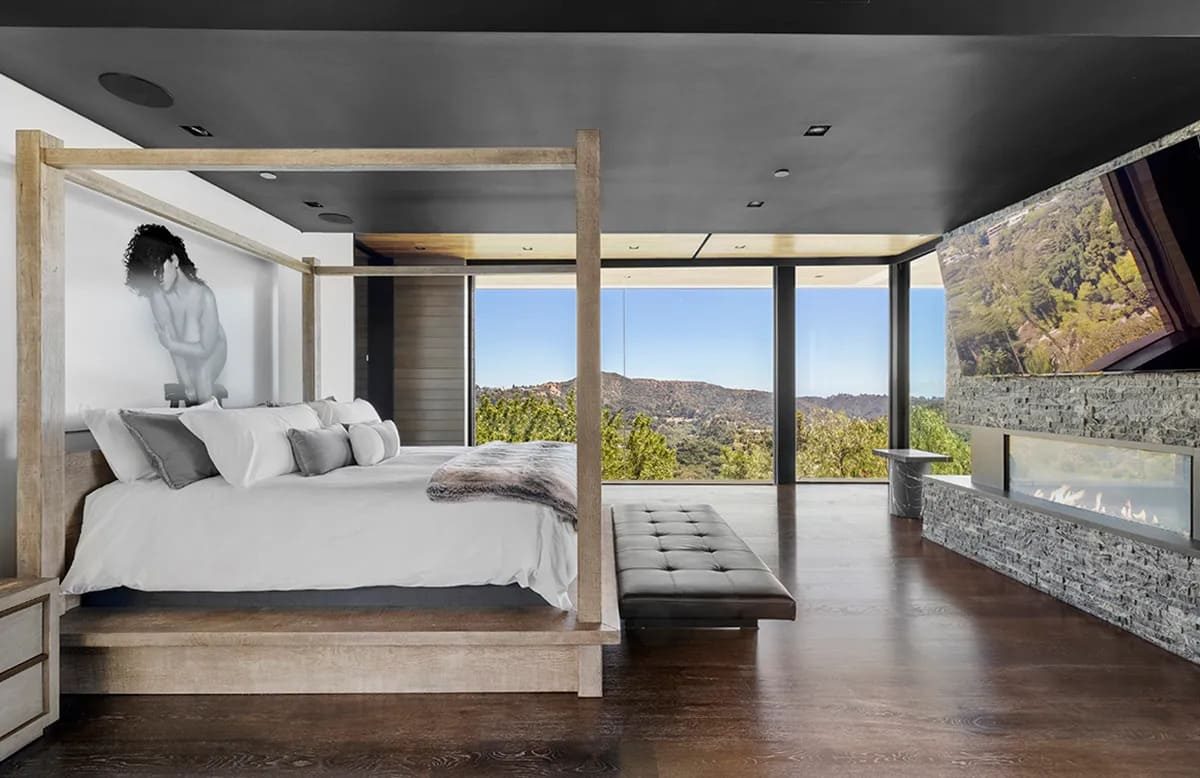 De slaapkamer in de voormalige villa van Zedd in Beverly Hills
