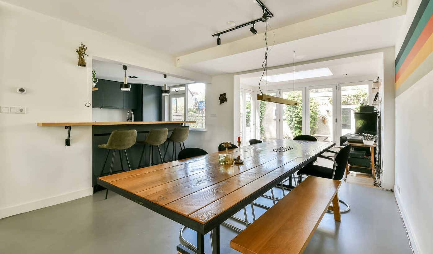 De keuken in de woning van Patrick Lodiers in Abcoude