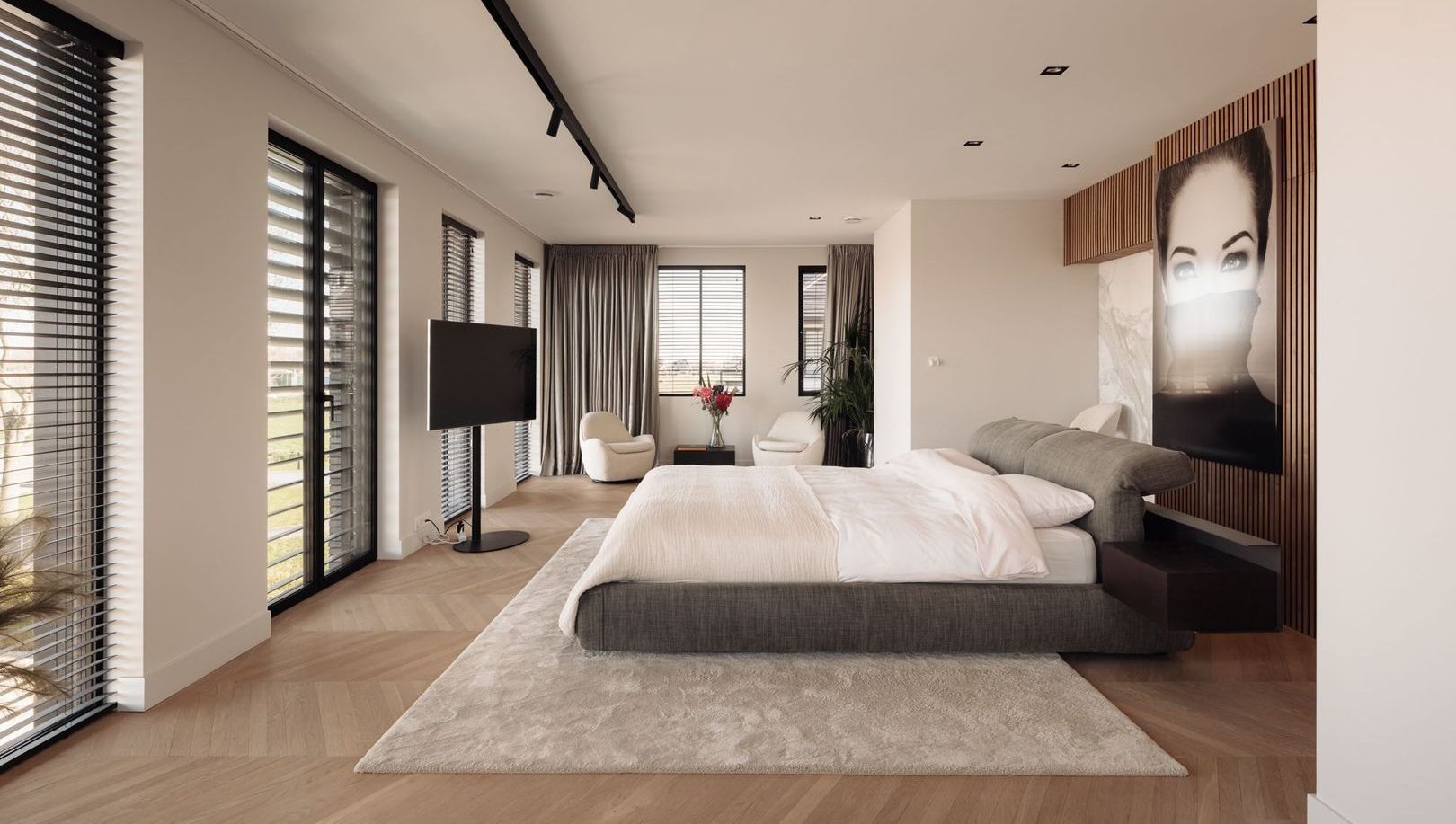Eén van de luxe slaapkamers