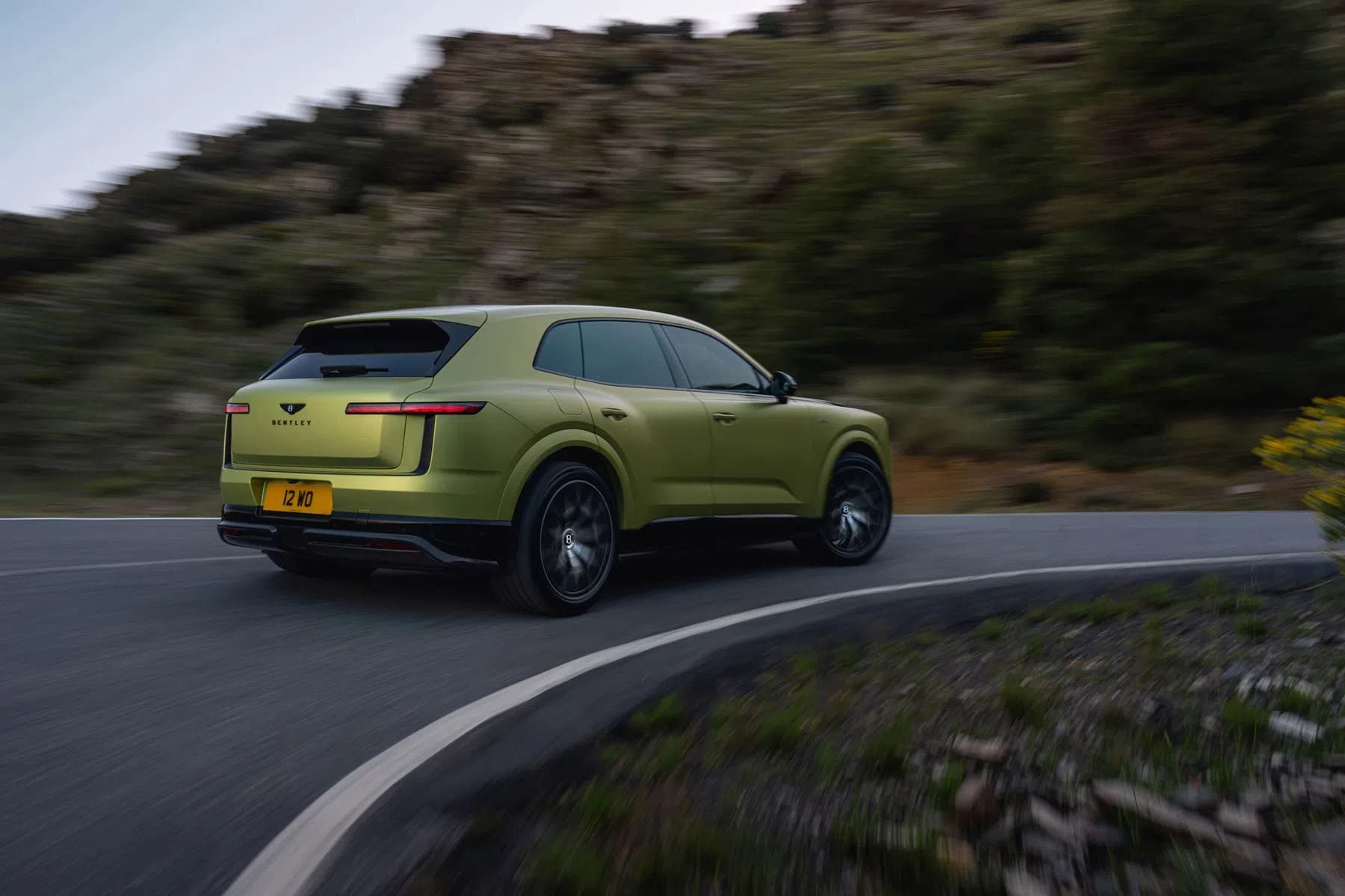 De Bentley Torcal van achter
