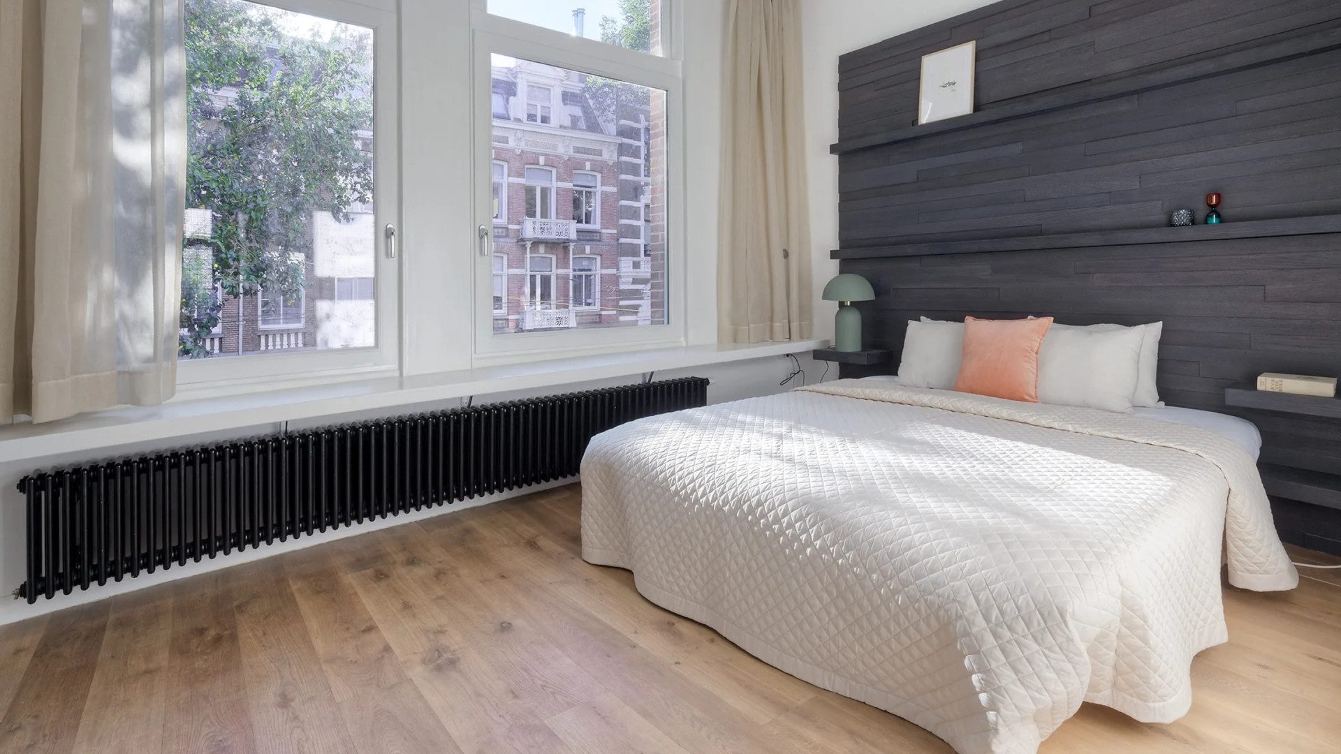 De slaapkamer van de woning
