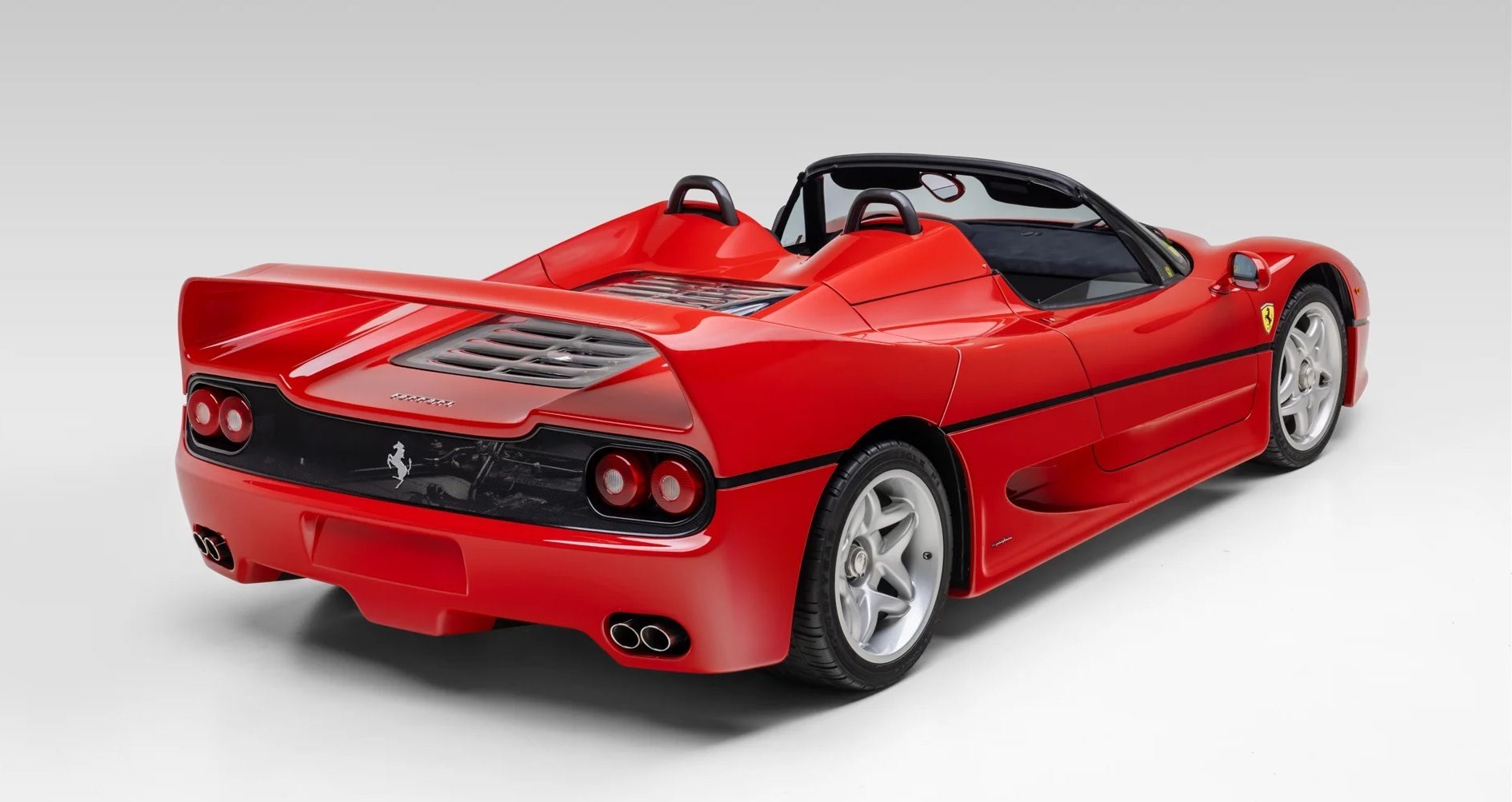 De achterzijde van de Ferrari F50