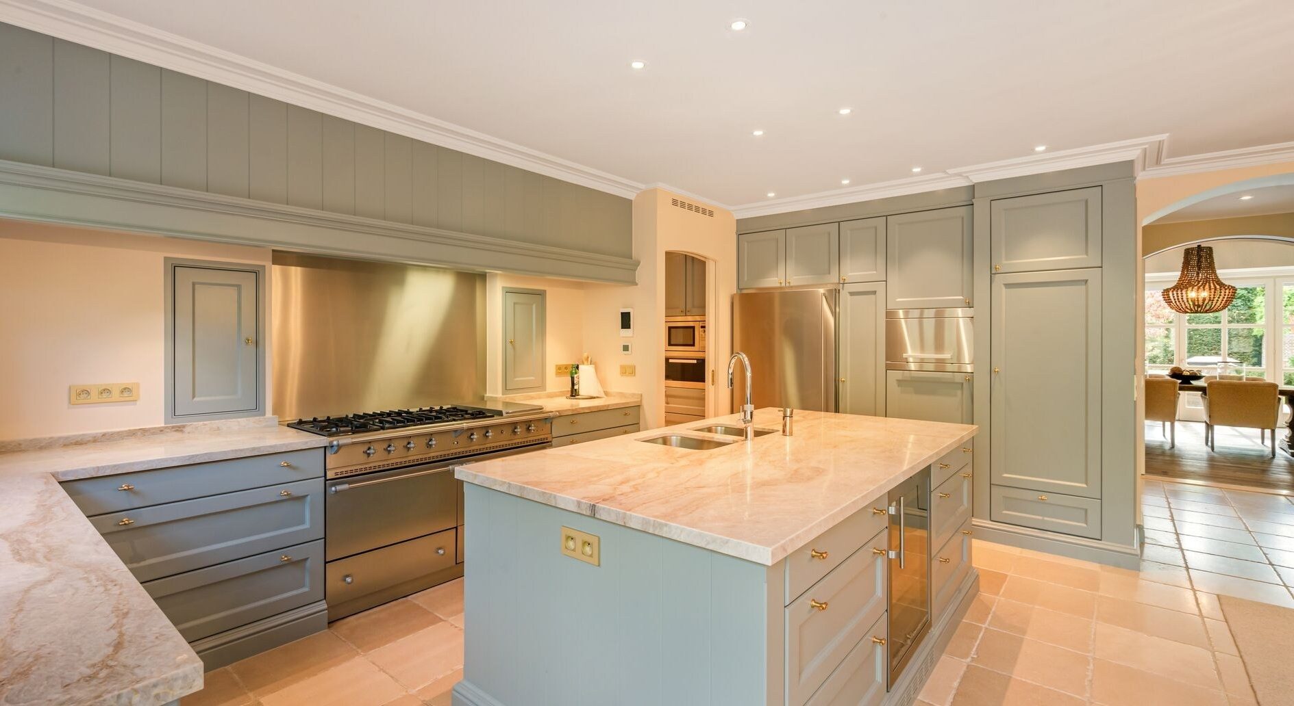 De keuken van de villa in Brasschaat