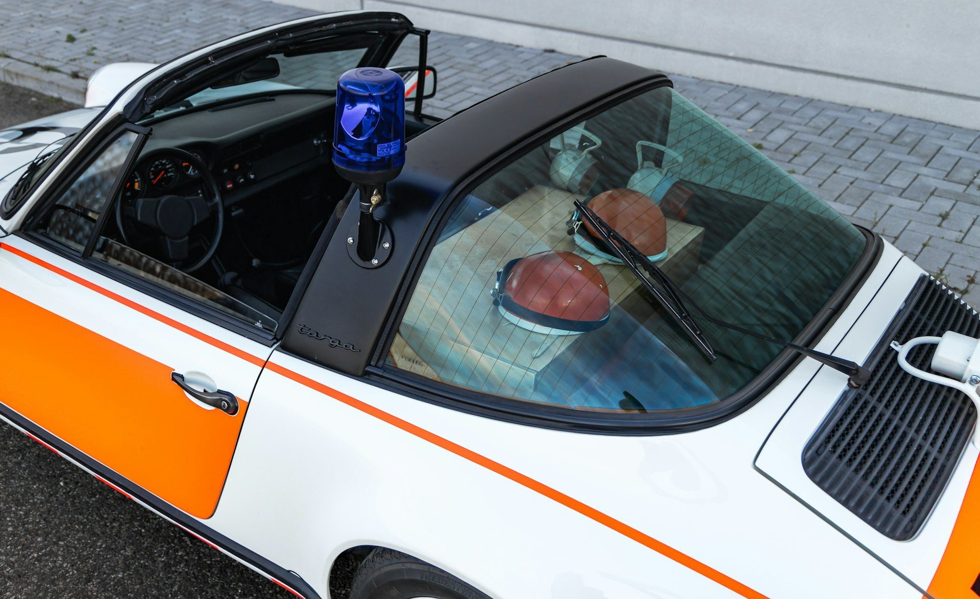 Het interieur van de Porsche 911 Targa van de Nederla