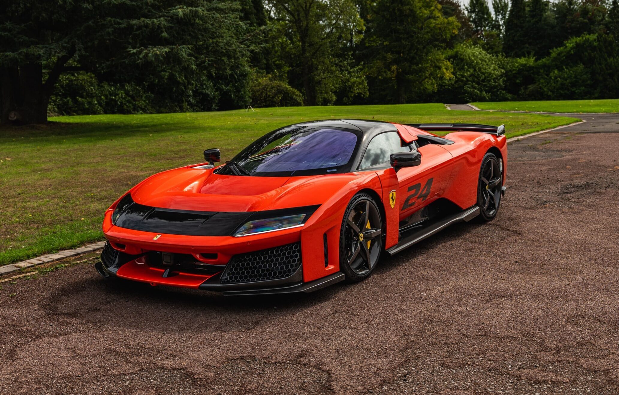 De Ferrari F80
