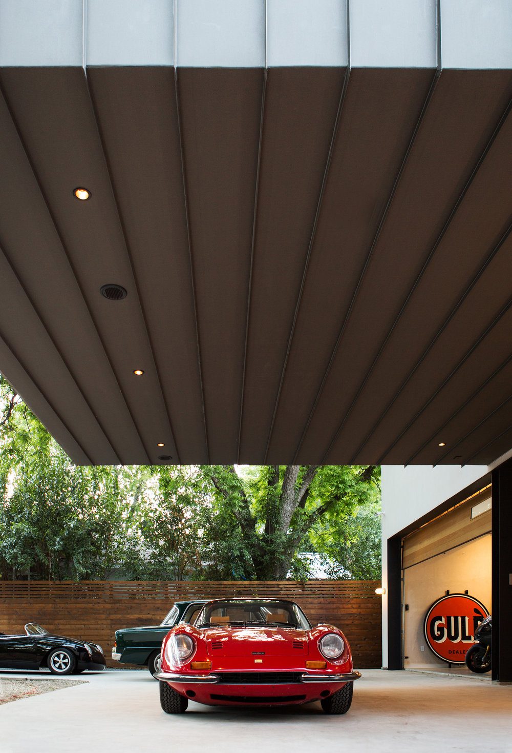 dit is de droomwoning van iedere autoliefhebber in Austin Texas Pure Luxe