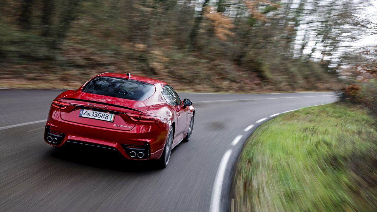De achterzijde van de Maserati GranTurismo Trofeo