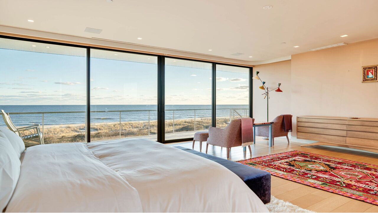 De slaapkamer van de woning in Bridgehampton