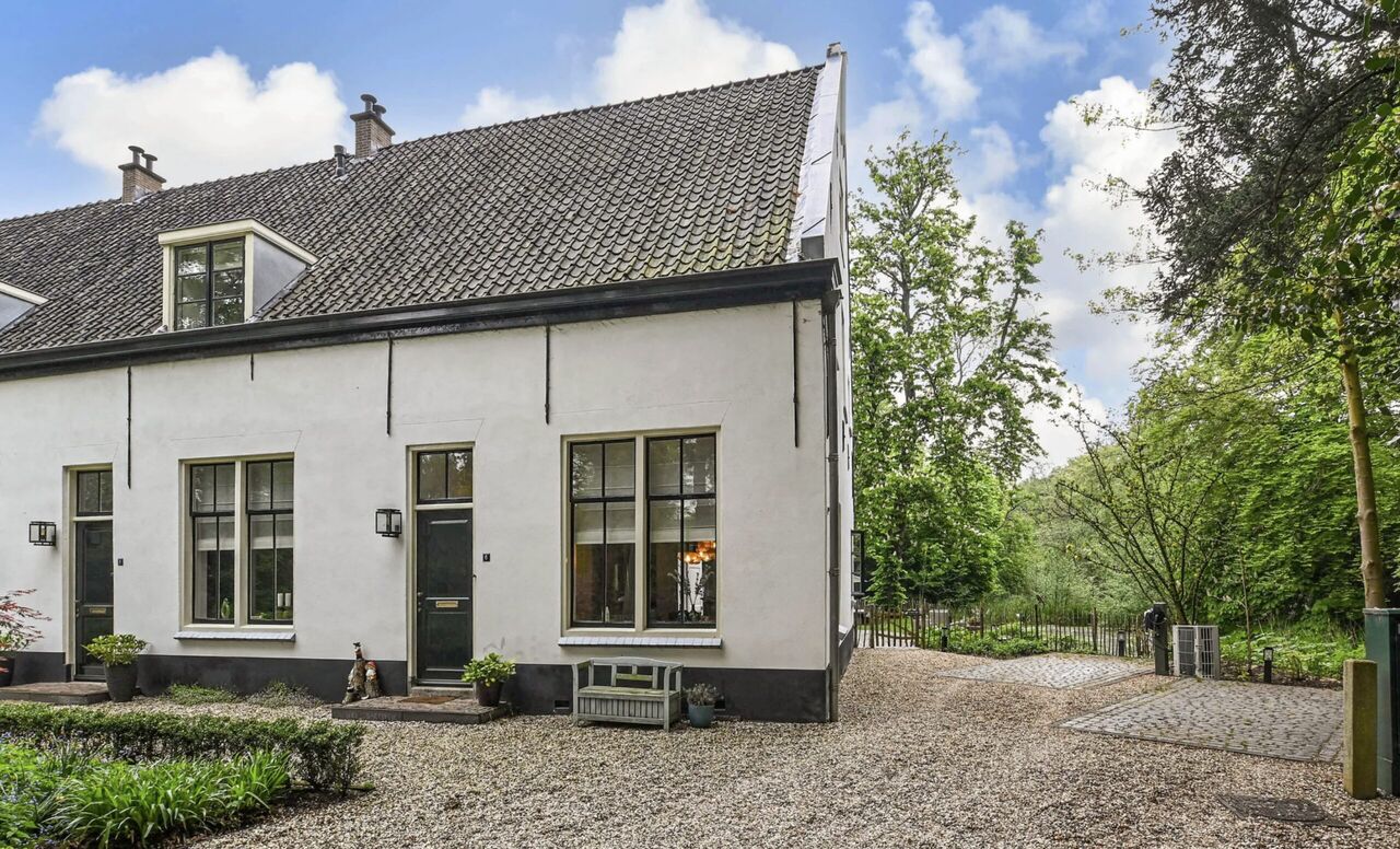 De woning op het landgoed van Willem-Alexander die te koop staat