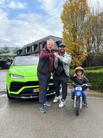Video:Floris van Pure Luxe gaat langs bij MoBicep met een prachtige wagen