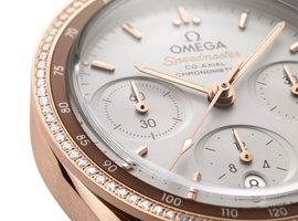 omega speedmaster 38mm 18k goud collectie Pure Luxe