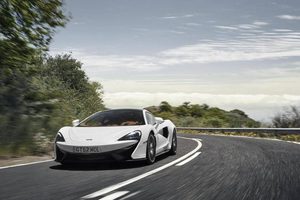 McLaren 570GT Design Edition Pure Luxe