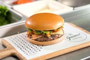 mcdonalds wagyu burger vlees hamburger Pure Luxe