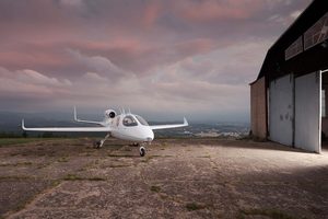 flaris lar 1 personal jet vliegtuig Pure Luxe