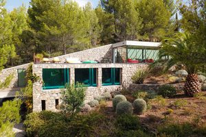 villa on the rocks bandol frankrijk airbnb Pure Luxe