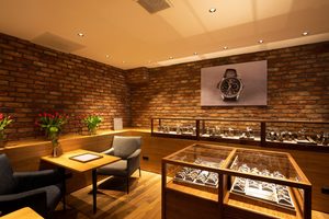 ORIS boutique amsterdam rokin flagshipstore Pure Luxe