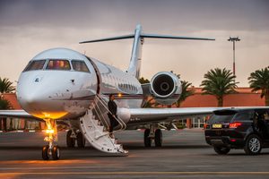 Netjets priv&eacute;jets service luchtvaart Pure Luxe