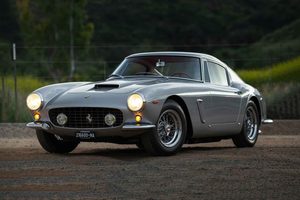 Ferrari-250-gt-swb-berlinetta-rm-sothebys-veiling-monterey-Pure-Luxe