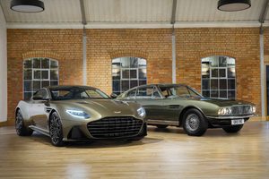 aston-martin-dbs-superleggera-james-bond-Pure-Luxe-2