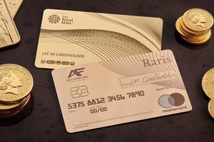 royal mint solid gold payment card creditcard Pure Luxe