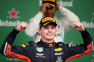 Max Verstappen Aston Martin Red Bull Racing Formule-1 contract Pure Luxe