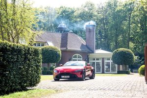 aston martin vantage villa klaverduyn Pure Luxe
