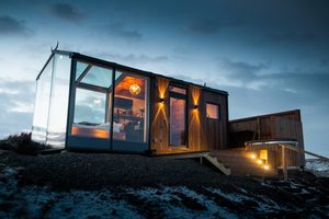 odd panorama glass lodge IJsland Pure Luxe