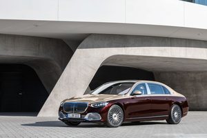 2022-Mercedes-Maybach-S680-4