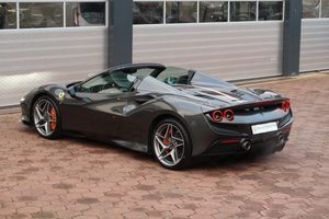 Ferrari F8 Spider cabriolet-03