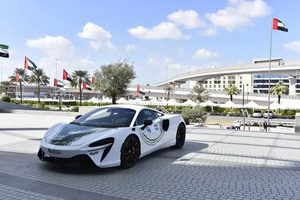 Politie Dubai McLaren Artura