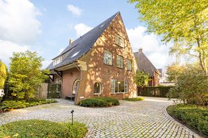 Villa onderwijsmiljonair
