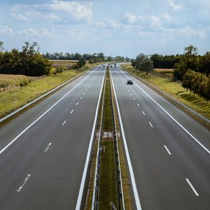 Illustratie voor: 14-jarige steelt Ferrari van vader en rijdt 213 km/u op Zwitserse snelweg