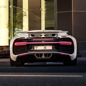 Waarom zijn deze kentekens meer waard dan auto's in Dubai