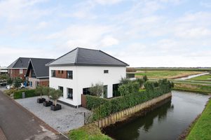 Luxueuse villa met thuisbioscoop te koop aangeboden via Funda