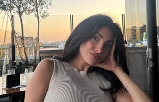Anna Nooshin