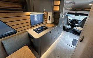 Binnenzijde van de duurste camper op Marktplaats