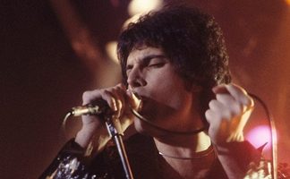 Freddie Mercury-02