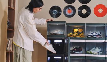 LG-ShoeCase