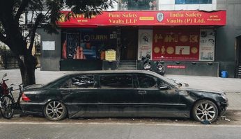 Mercedes S600 Limousine