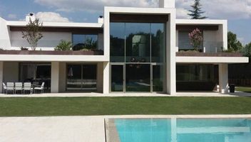 De huidige villa van Thibaut Courtois in Madrid
