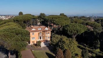 Gucci villa Rome