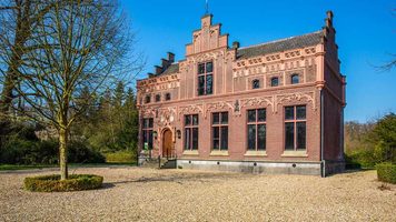 kasteel ter horst staat te koop achterburen koninklijke familie Pure Luxe