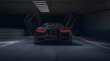 Maserati onthult een gloednieuwe, exclusieve krachtpatser: de MC20 Notte