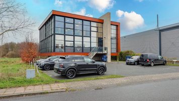 Het bedrijfspand van Ali B in Almere