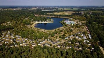 Drie vakantieparken van miljonair Peter Gillis eindelijk verkocht voor miljoenenbedrag