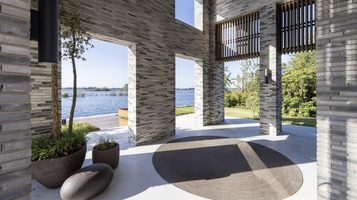 De villa van voormalig Action-directeur Hans van Hattem in Vinkeveen