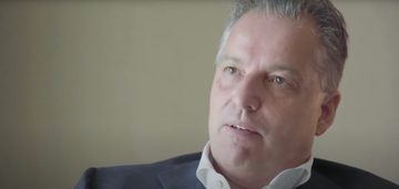 Een interview met de omstreden vastgoedmagnaat Roger Lips